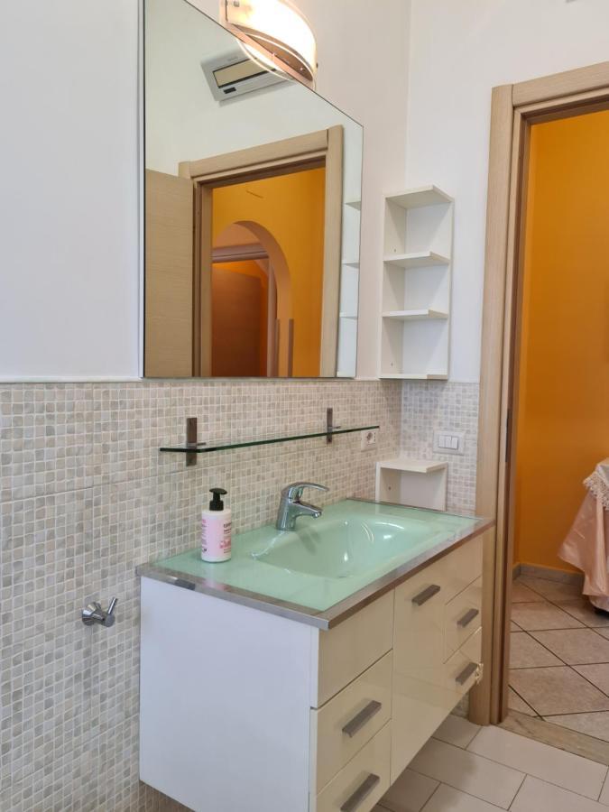 Relax La Torricella Appartement Fonte Nuova Buitenkant foto